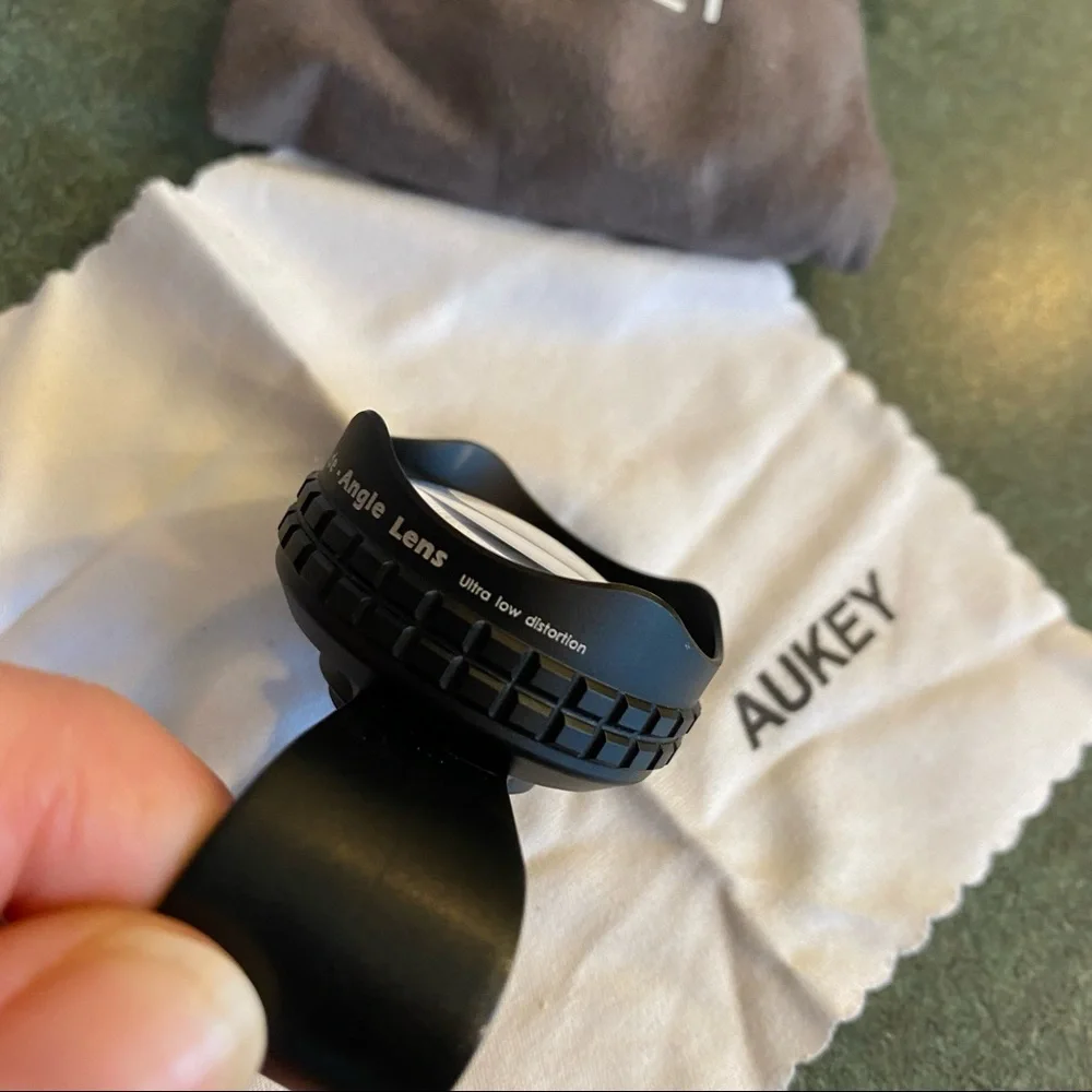 AUKEY Ora iPhone Lens, 110° Wide Angle Clip-on Cell Phone Camera Lens